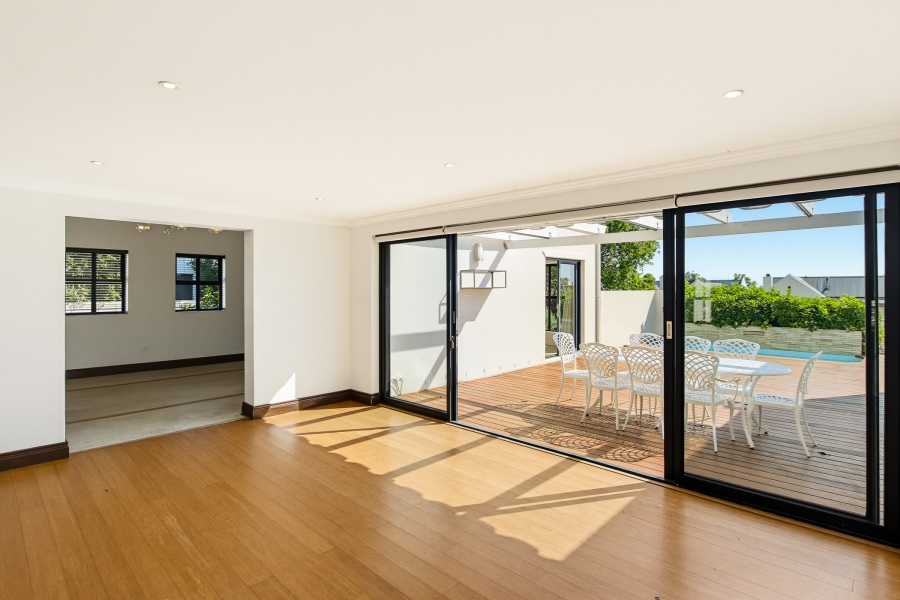 4 Bedroom Property for Sale in Croydon Vineyard Estate Western Cape